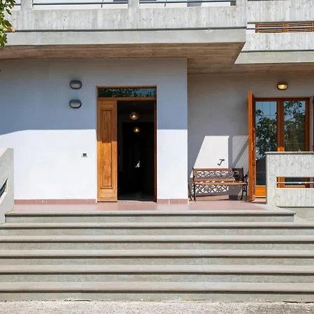Holiday home 3 Bedroom Awesome In Stegidio Vibrata