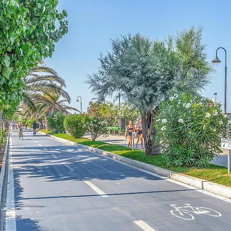 3 Bedroom Gorgeous In St,egidio Vibrata Sant'Egidio alla Vibrata