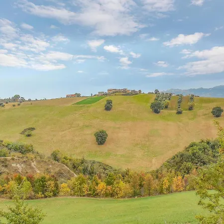 3 Bedroom Gorgeous In St,egidio Vibrata